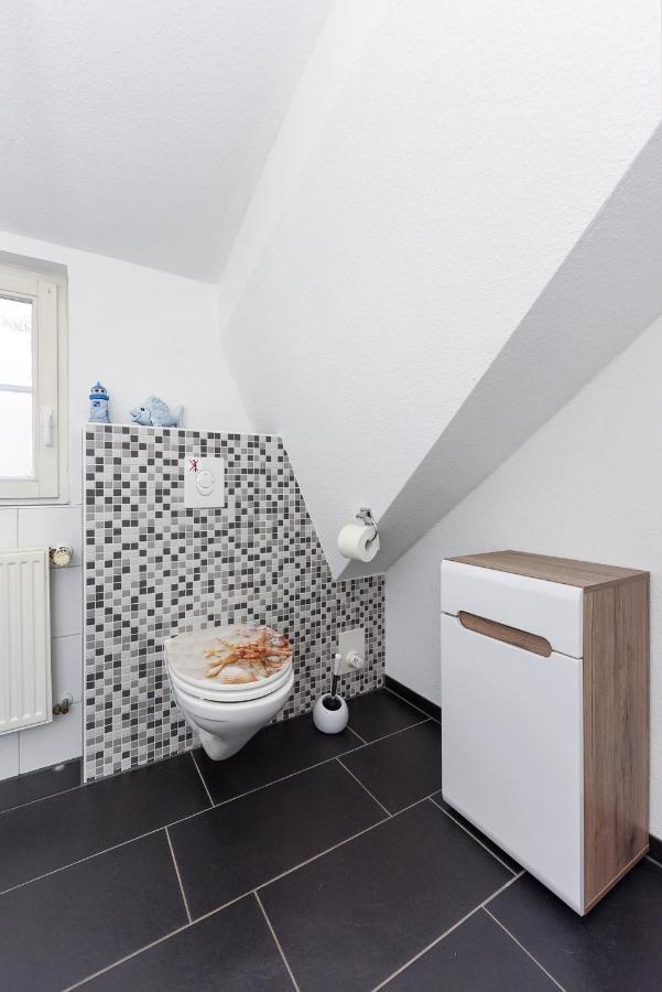Ferienwohnungen Im Haus Friesische Weite Schillig Exterior foto