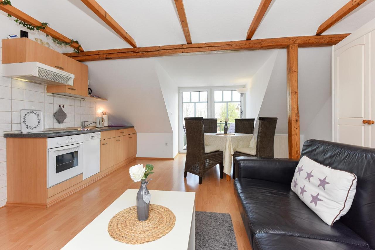 Ferienwohnungen Im Haus Friesische Weite Schillig Exterior foto